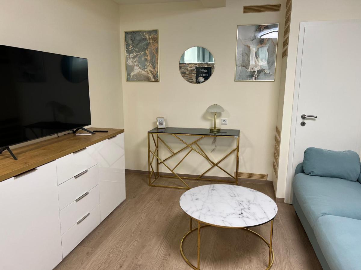 Souterrain Studio-Apartment Нюрнберг Экстерьер фото